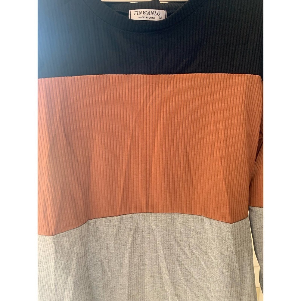 FINWANLO long sleeve ribbed color block top MEDIUM - Picture 8 of 10
